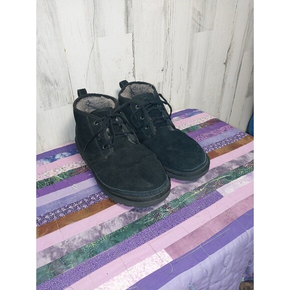 UGG brand Men's Neumel Chukka Boots Shoes Black Suede SIZE 12 - Picture 1 of 14